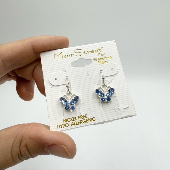 NWT Main Street Nickel Free Blue Rhinestone Butterfly Earrings Sensitive Ears - Picture 3 of 3